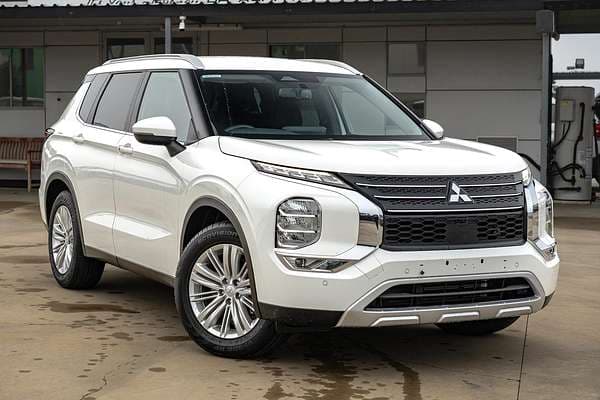 2024 Mitsubishi Outlander